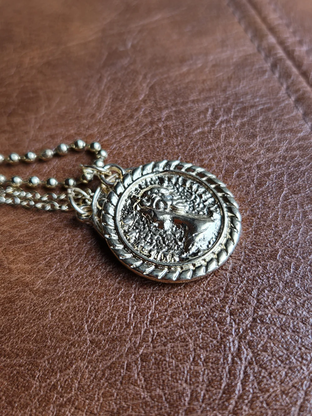 Layered Gold Coin Pendant Choker Necklace Set - Picture 10 of 10